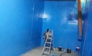 فحص وتفتيش خزان مياه من الداخل ضمن خدمة فحص المنازل